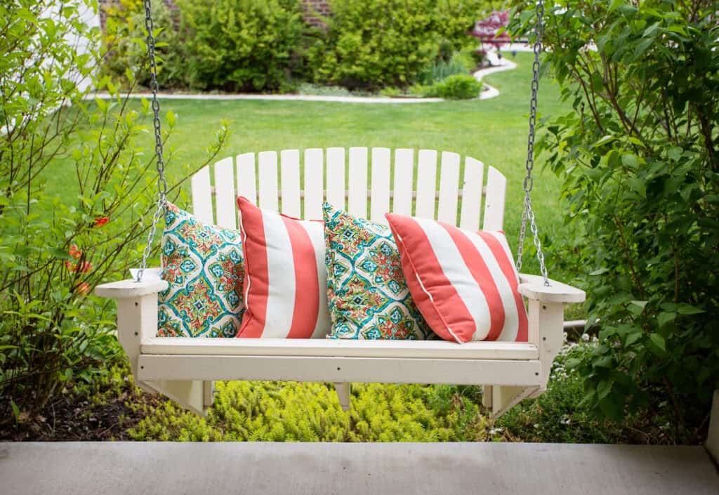How to Keep a Porch Swing From Flipping Over