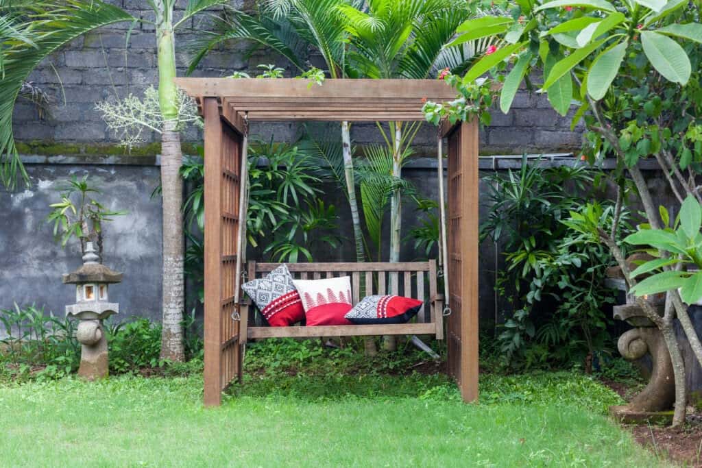 The Best Wood to Use For Your Porch Swing